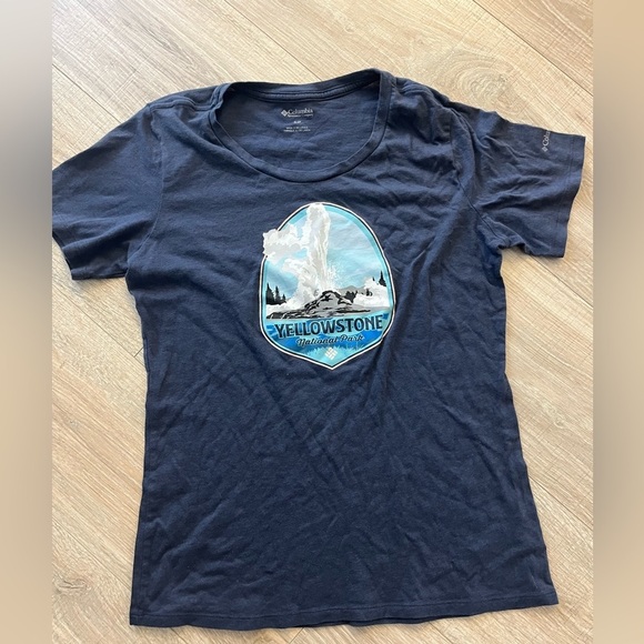 Columbia Tops - Columbia Yellowstone Tee Shirt Small